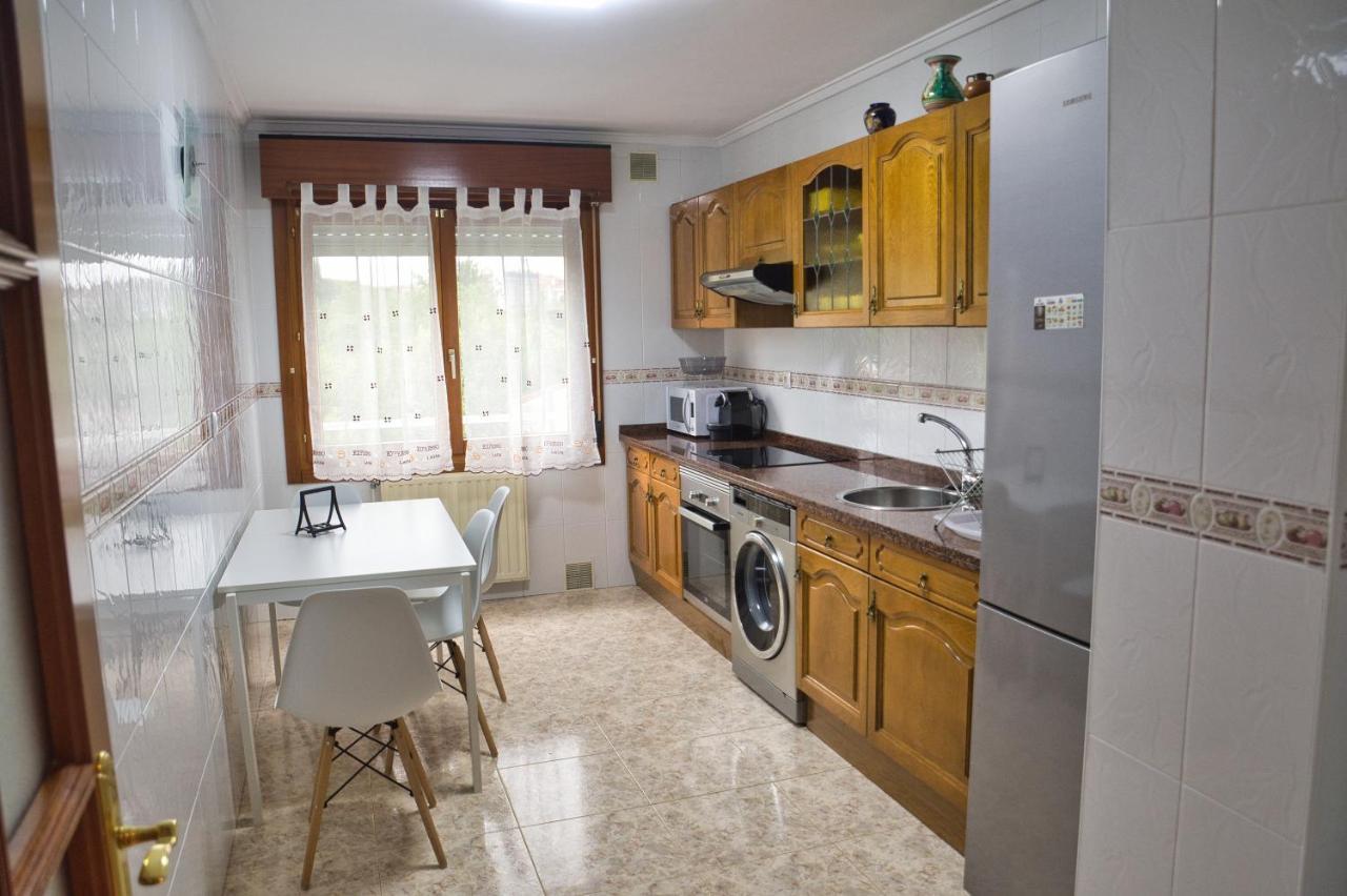 La Villa De Lore, Piso Completo Apto 6 Personas Con Garaje Avilés Dış mekan fotoğraf