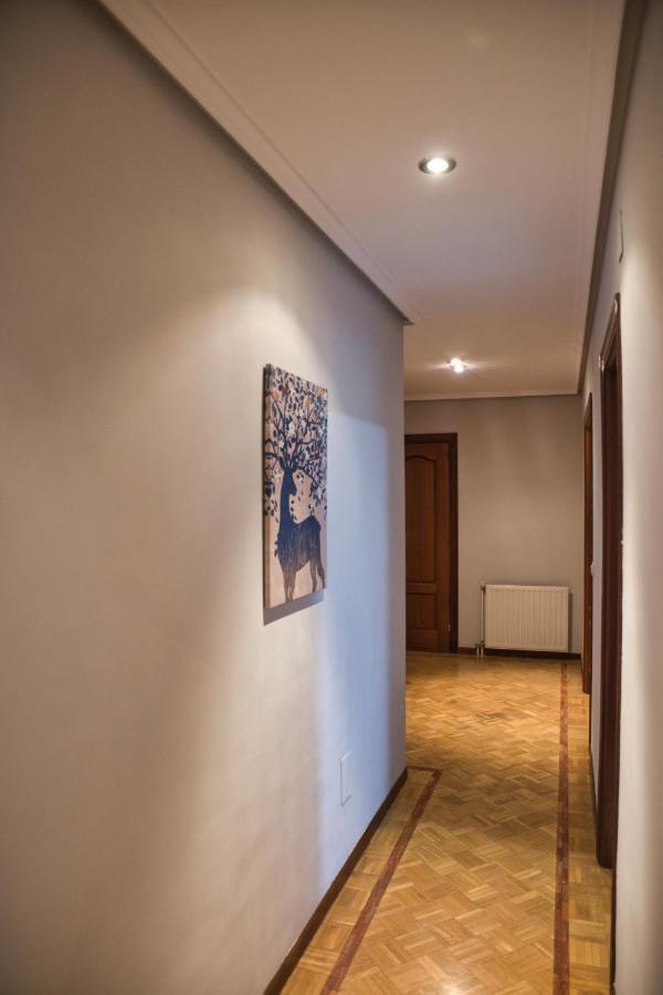 La Villa De Lore, Piso Completo Apto 6 Personas Con Garaje Avilés Dış mekan fotoğraf
